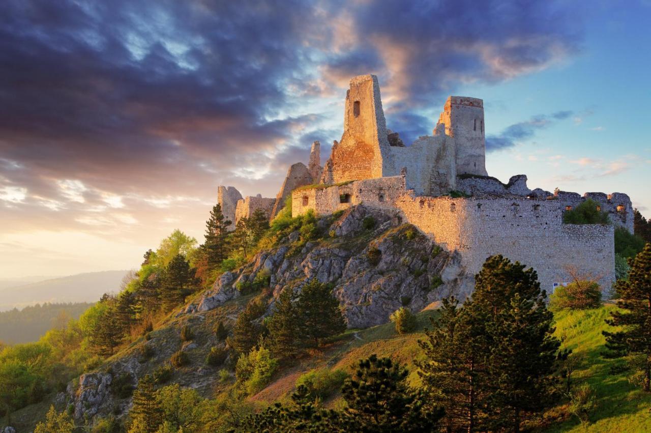 Chata Trubarka Trenčín Exterior foto